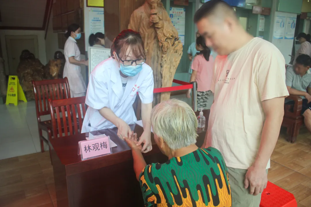 中医科,义诊活动,平南骨科